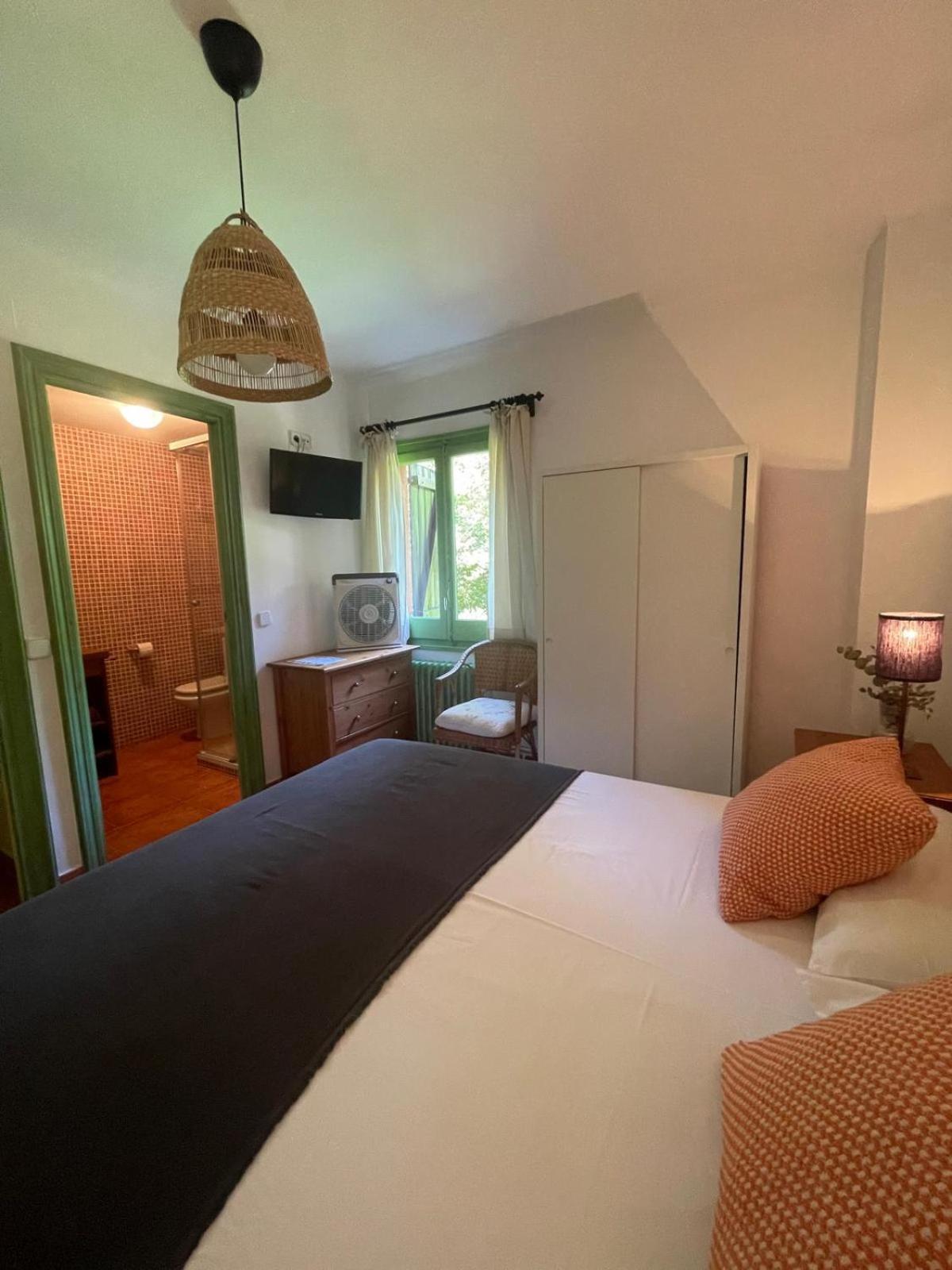 Hostal L'Ou De Reig Montseny Εξωτερικό φωτογραφία